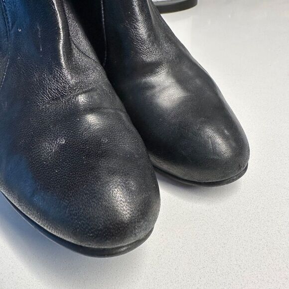 Stuart Weitzman Black Leather Ankle Booties with Lucite & Gold Block Heel Size 9 - Picture 11 of 14